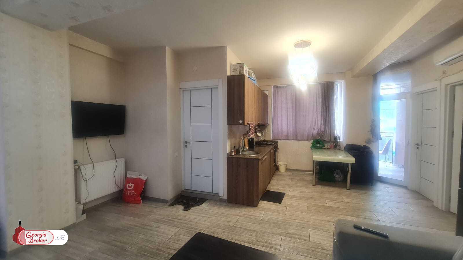 nearly repaired 3-room apartment for sale