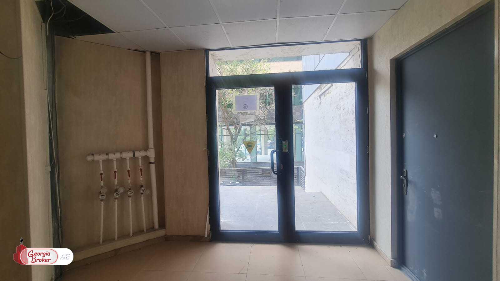 nearly repaired 3-room apartment for sale