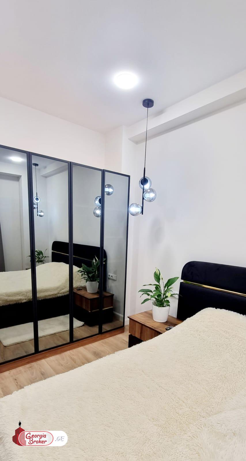 იყიდება ახალი გარემონტებული 3 ოთახიანი ბინა