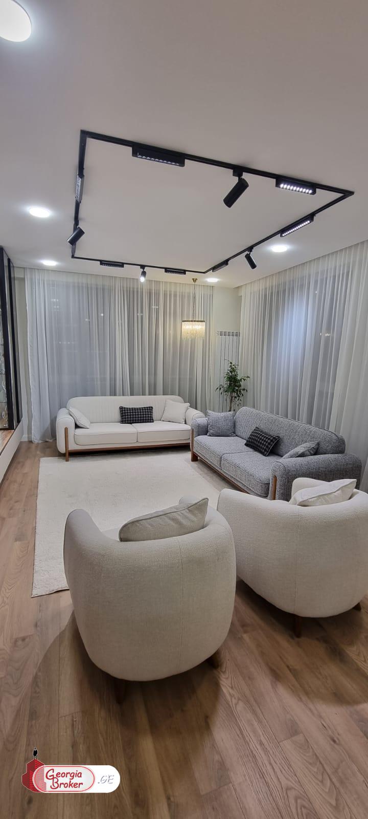 იყიდება ახალი გარემონტებული 3 ოთახიანი ბინა