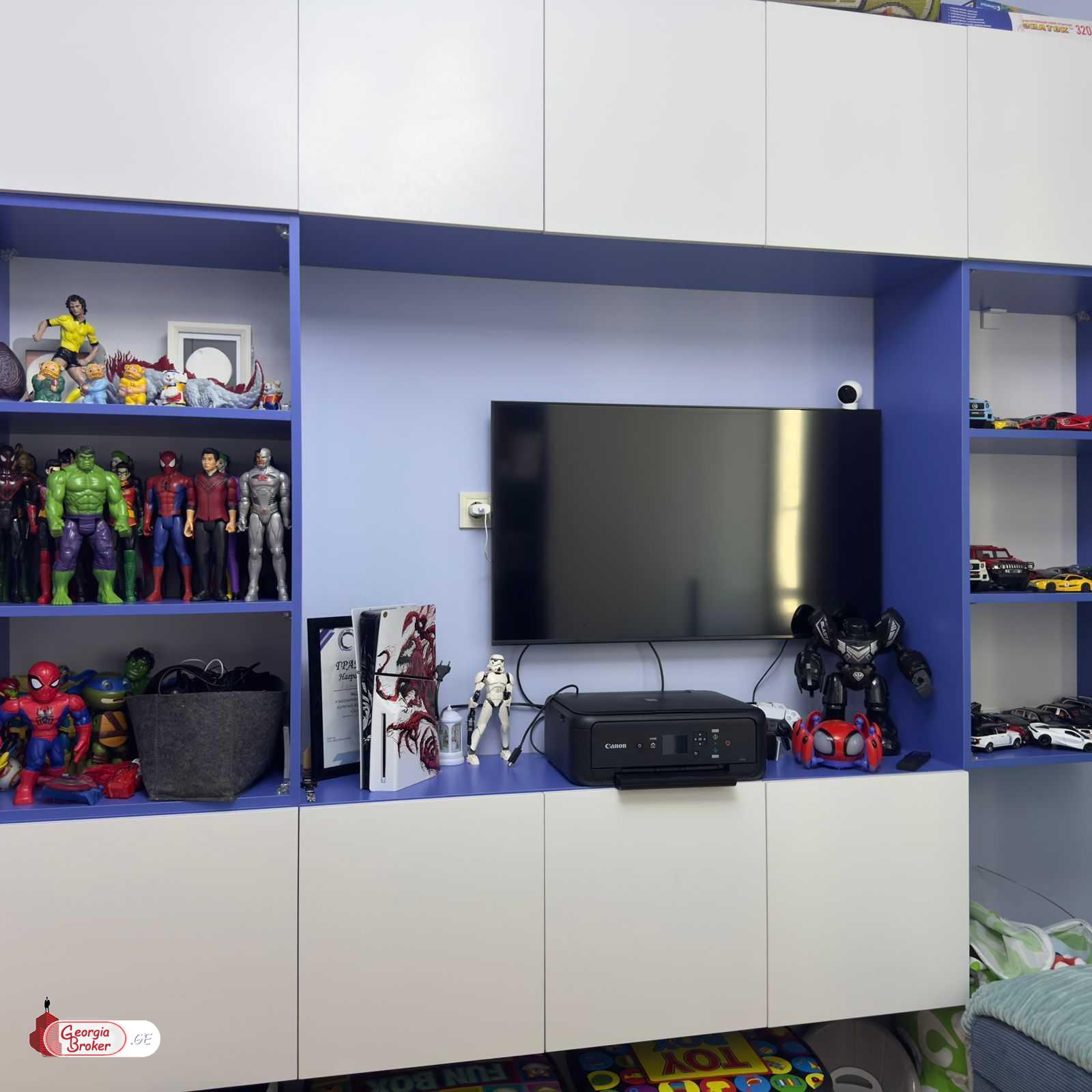 nearly repaired 4-room apartment for sale