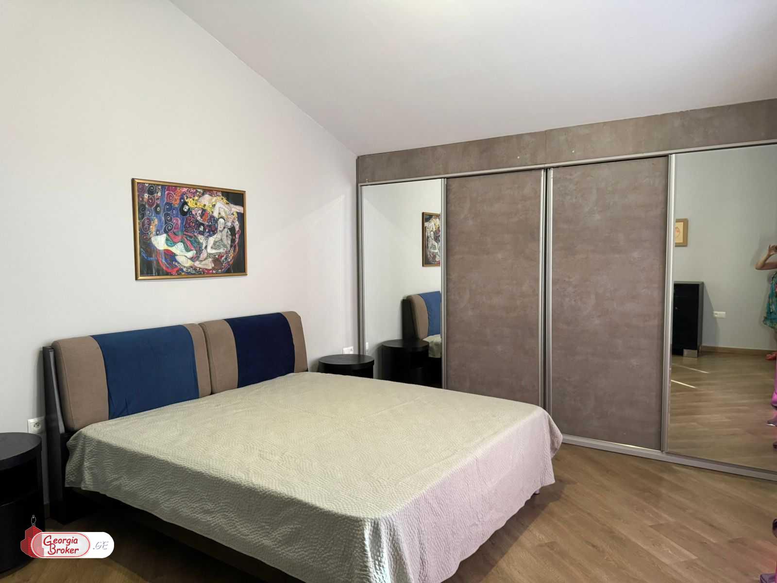 nearly repaired 7-room house for sale