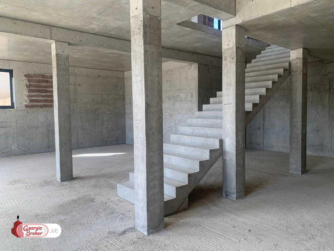 nearly repaired 11-room hotel for sale