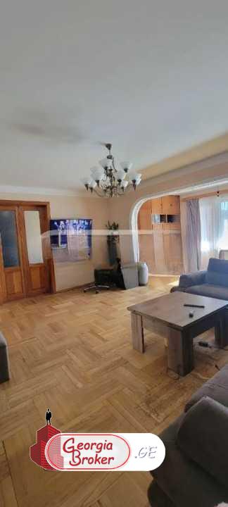 nearly repaired 4-room apartment for sale