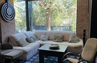 იყიდება ახალი გარემონტებული 5 ოთახიანი სახლი