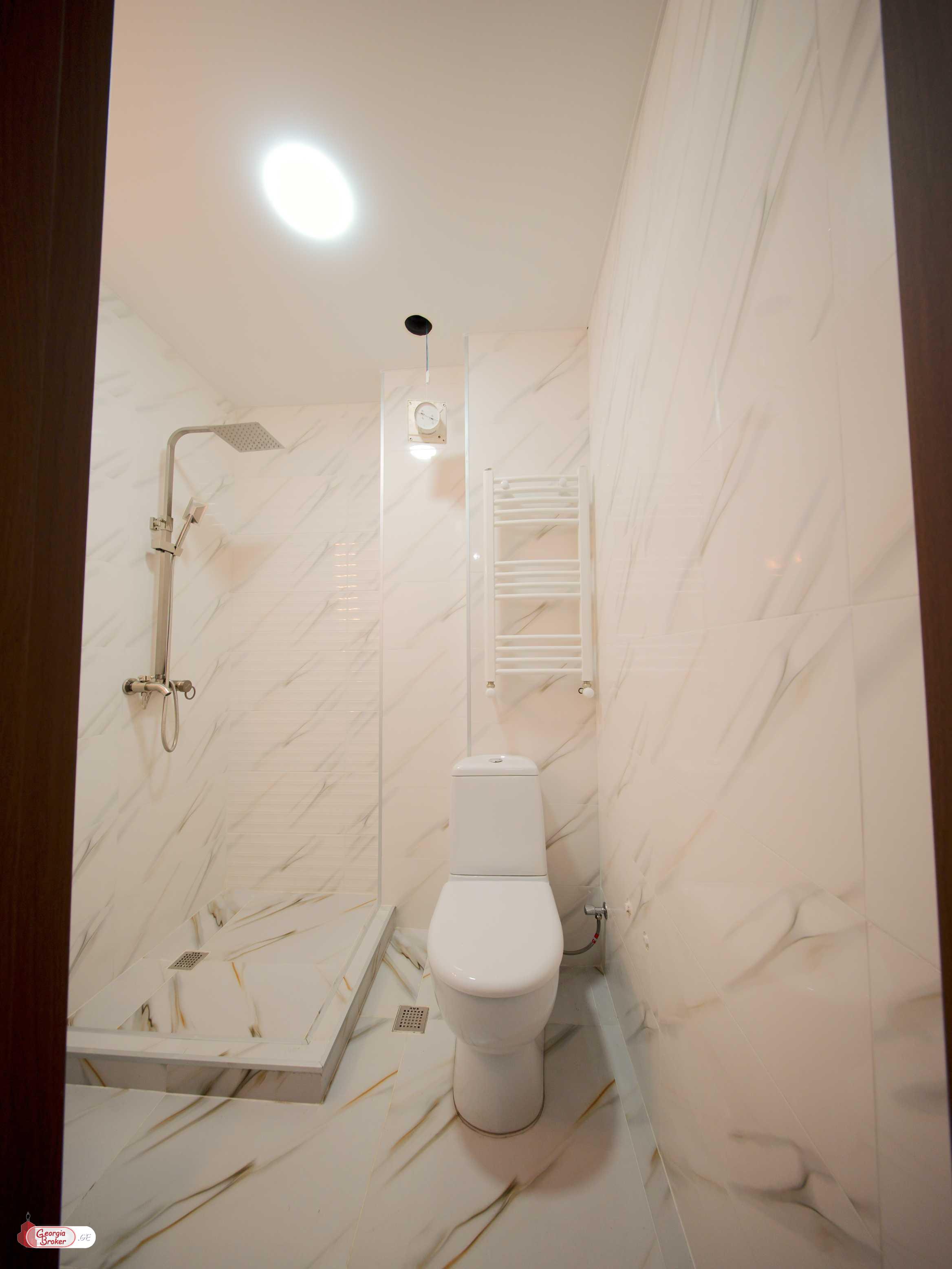 продается квартира с новым ремонтом 3-комнаты