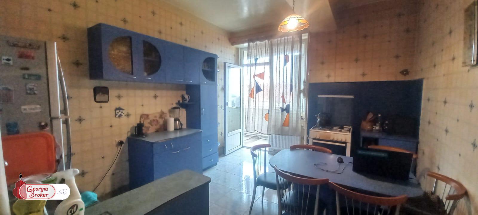 old repaired 4-room apartment for sale