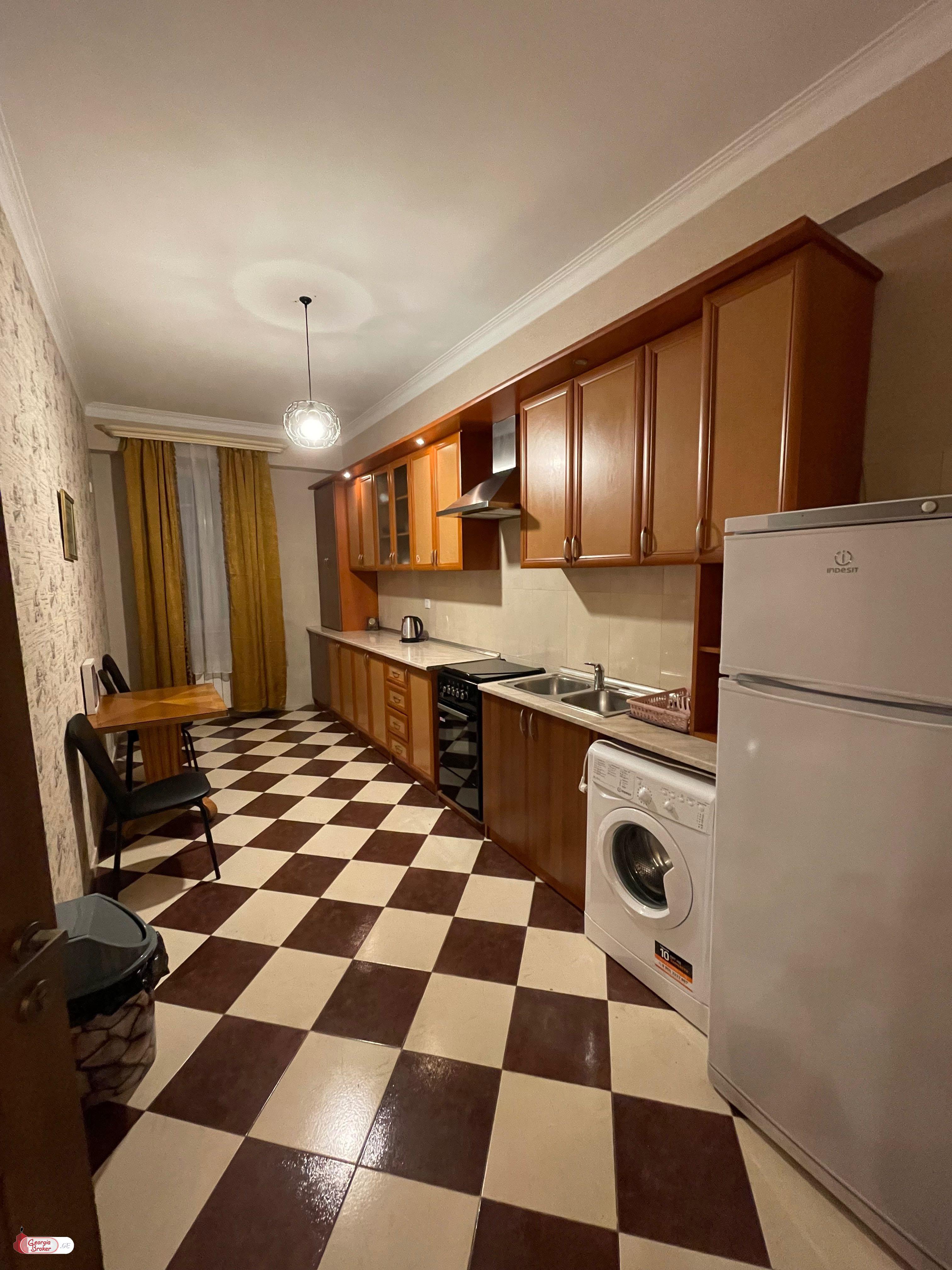 nearly repaired 3-room apartment for sale