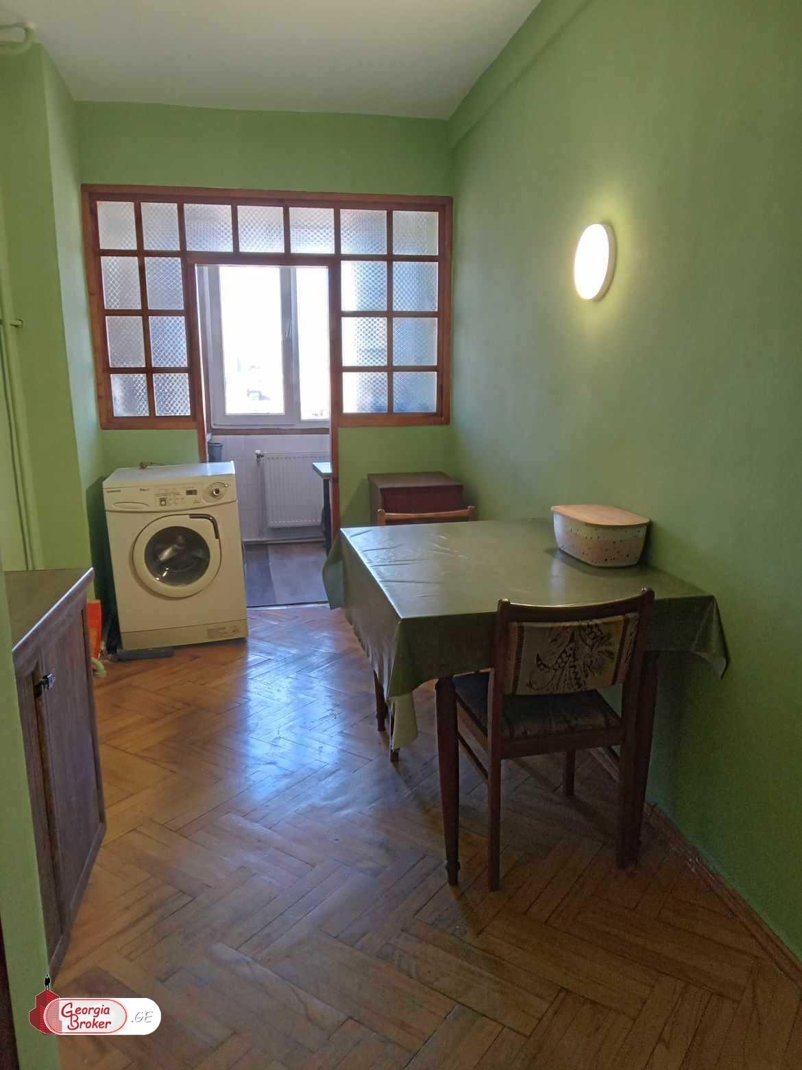 nearly repaired 3-room apartment for sale