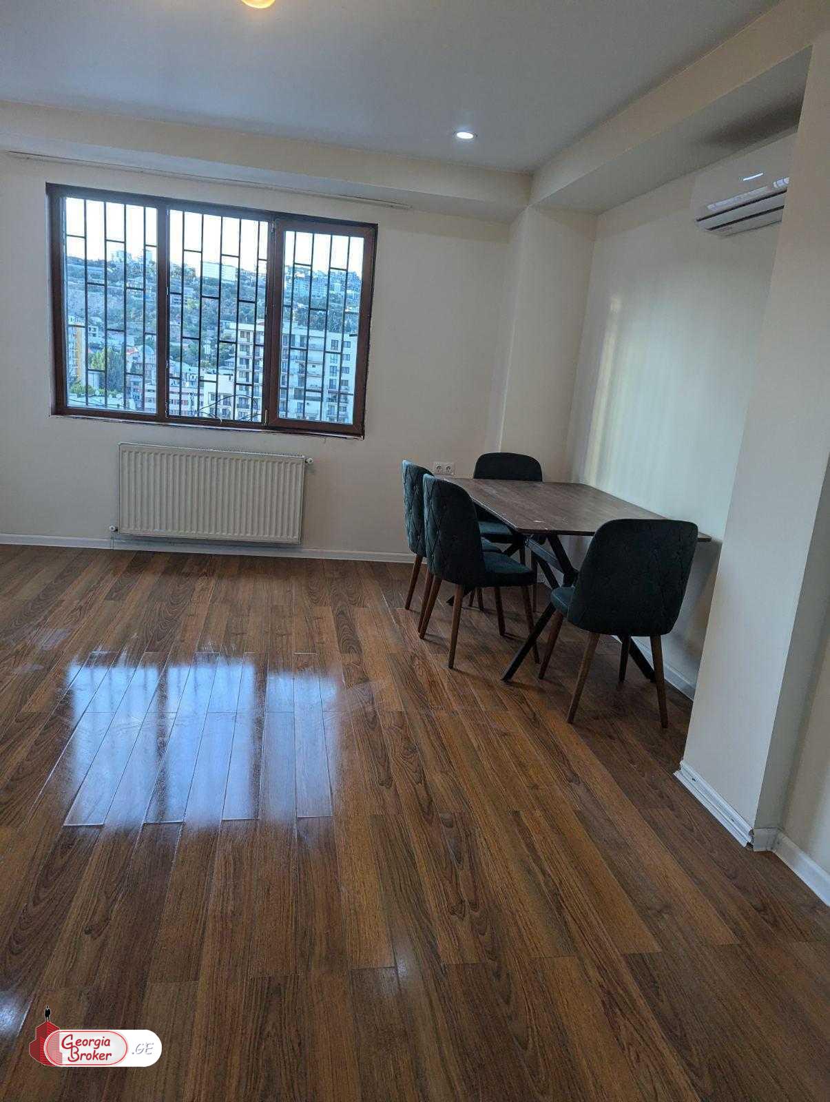 nearly repaired 3-room apartment for rent