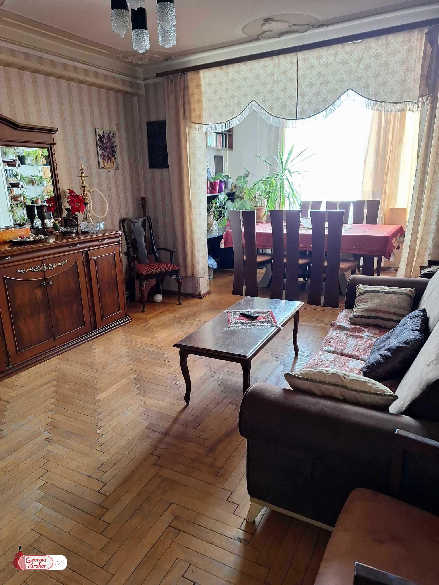 old repaired 4-room apartment for sale