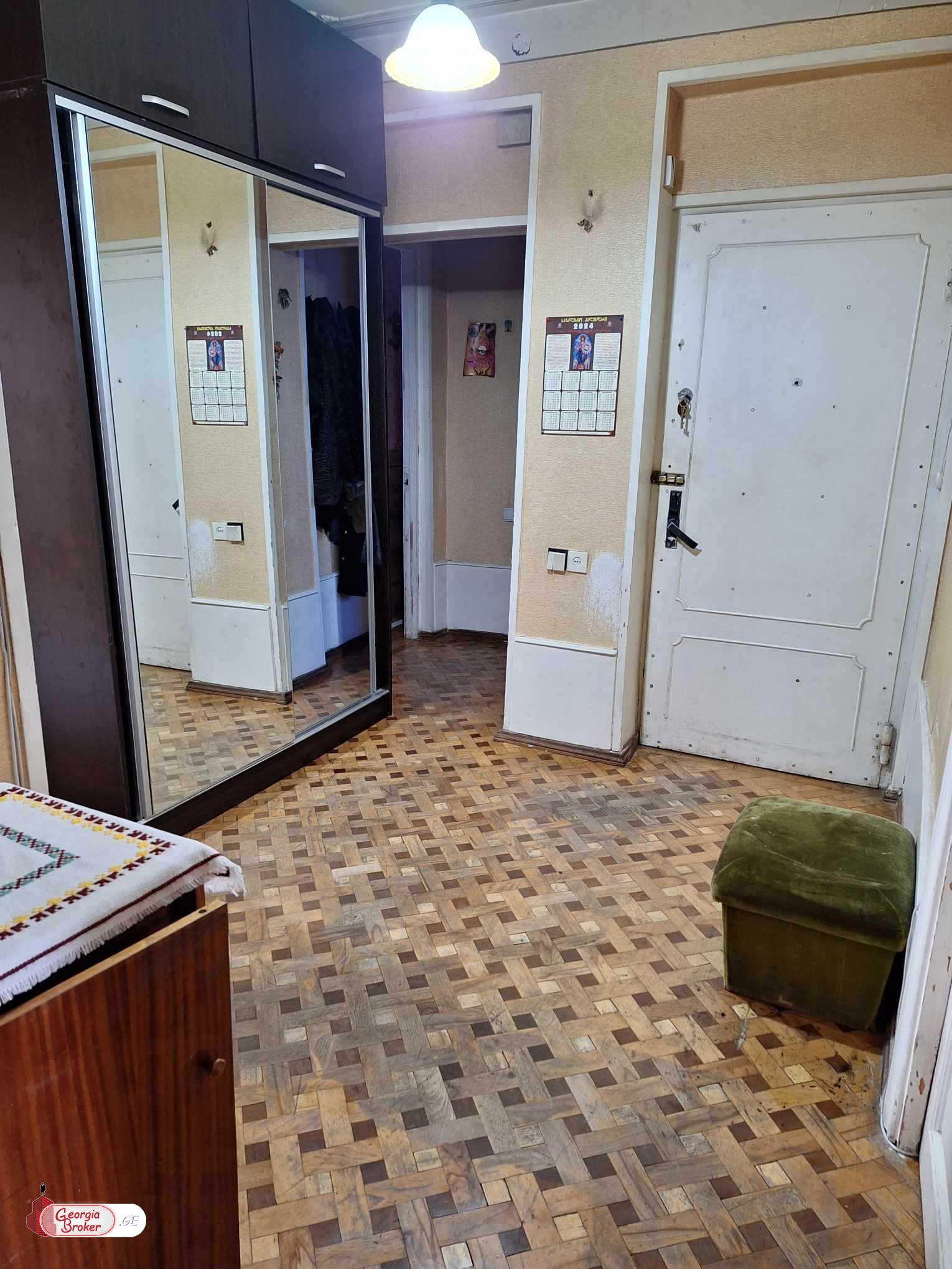 old repaired 4-room apartment for sale