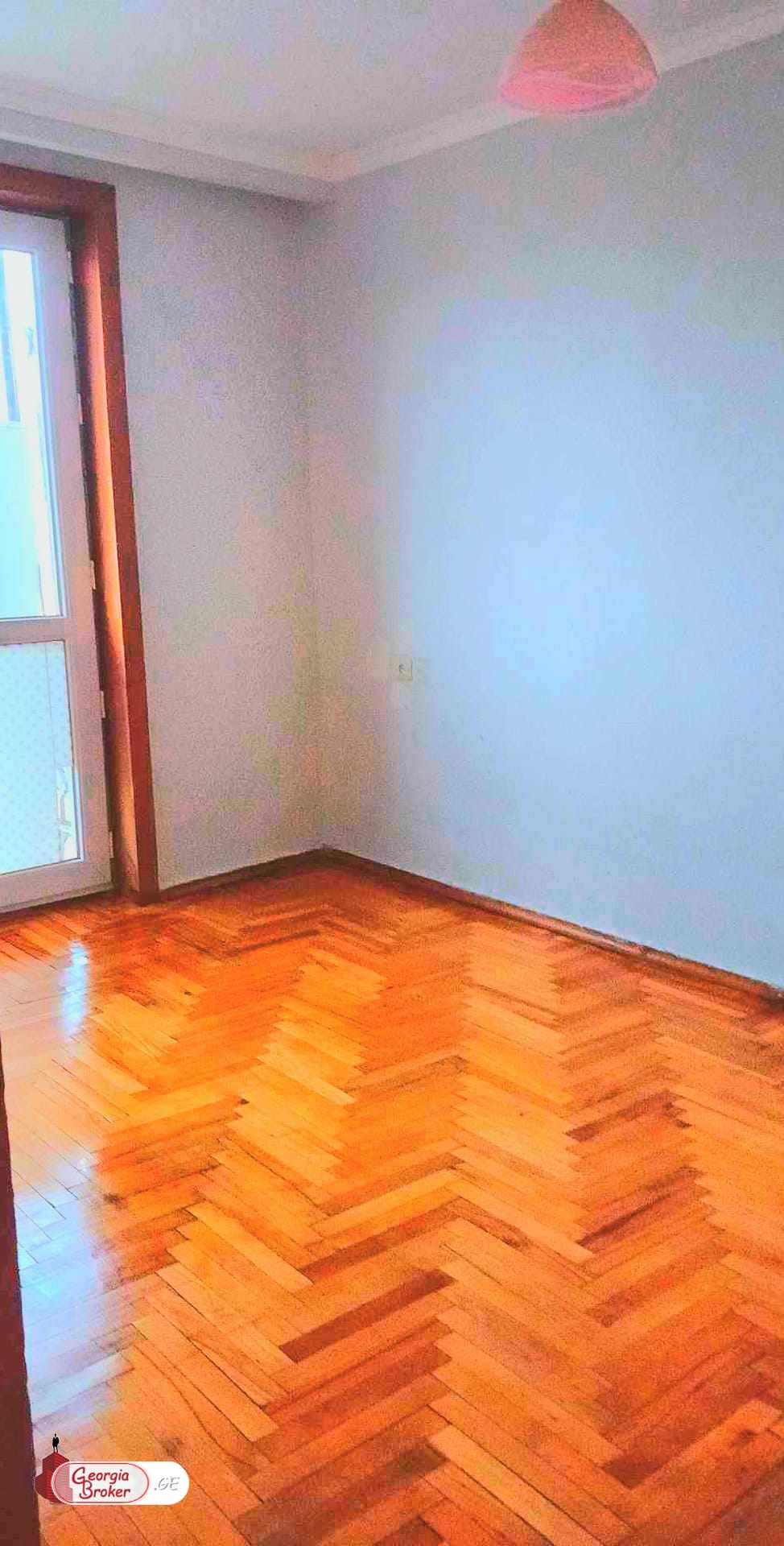 old repaired 5-room apartment for sale