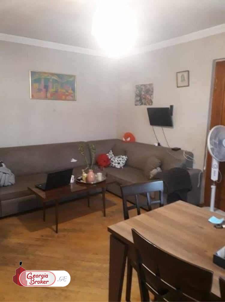 old repaired 2-room apartment for sale