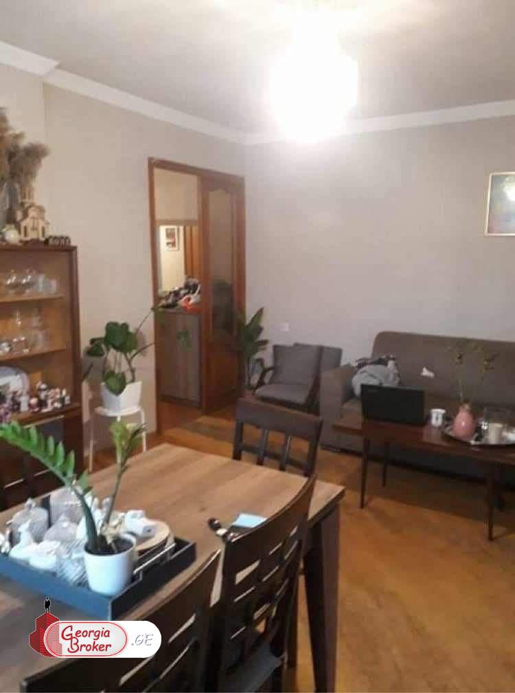 old repaired 2-room apartment for sale