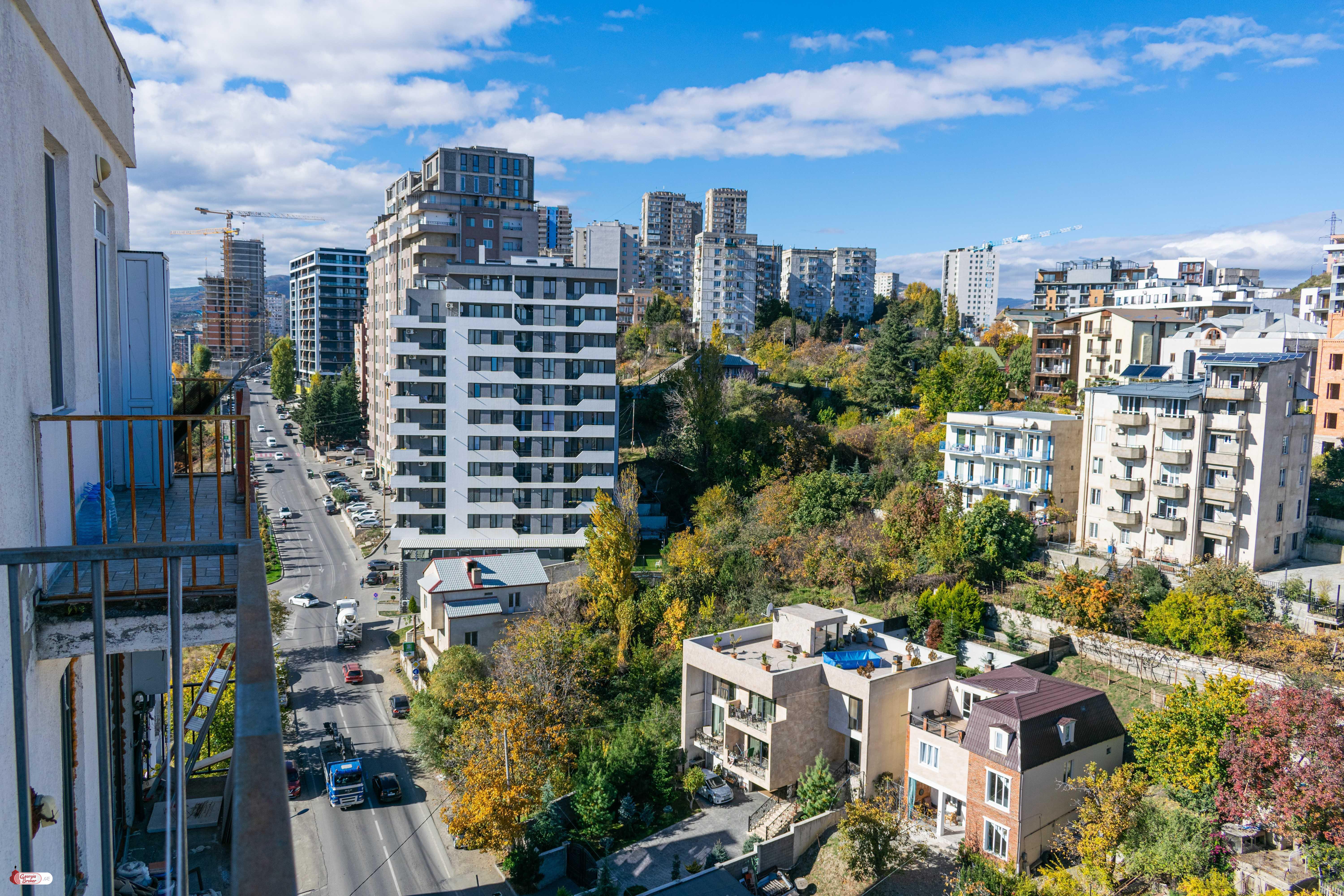 nearly repaired 2-room apartment for sale