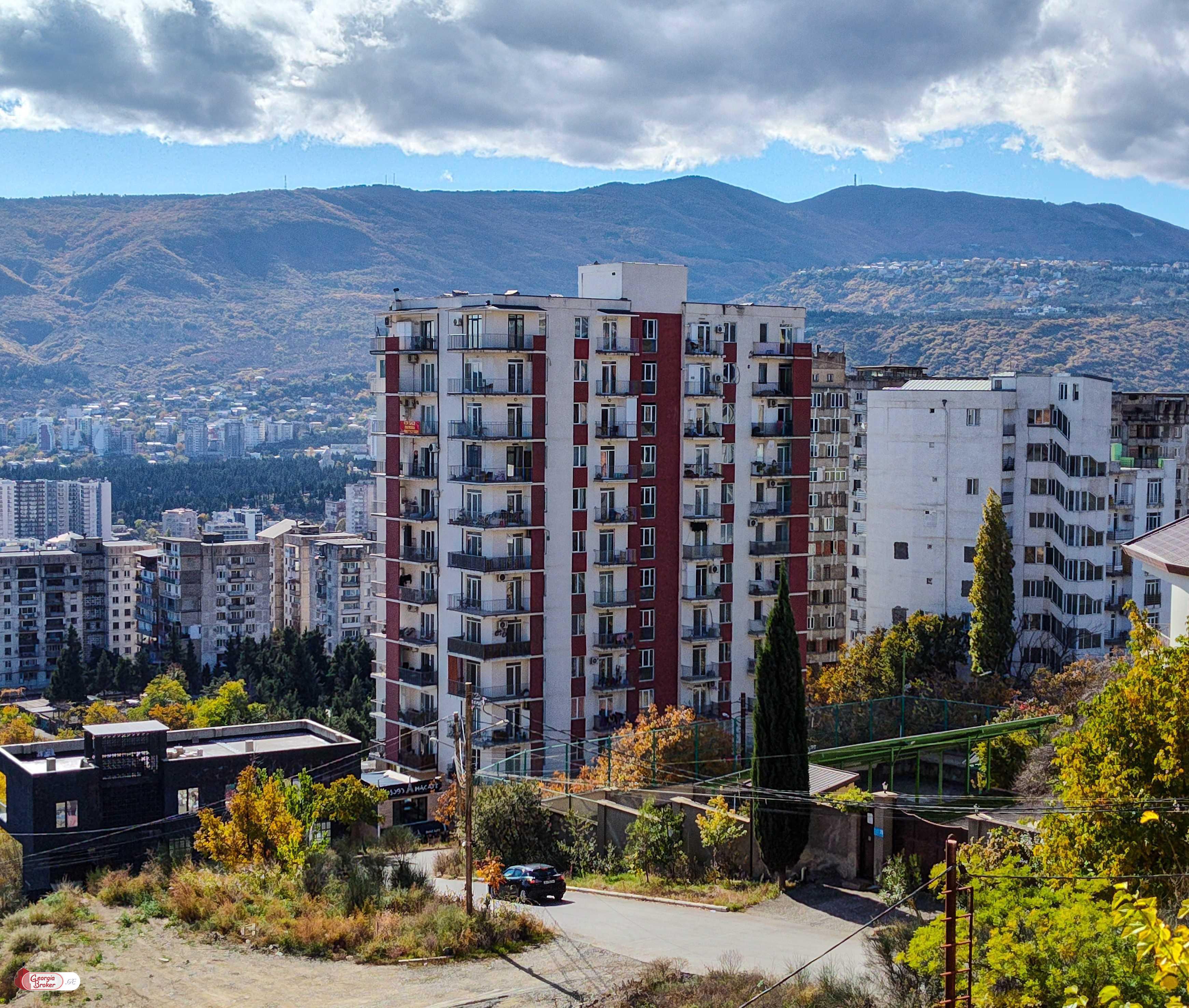 nearly repaired 2-room apartment for sale