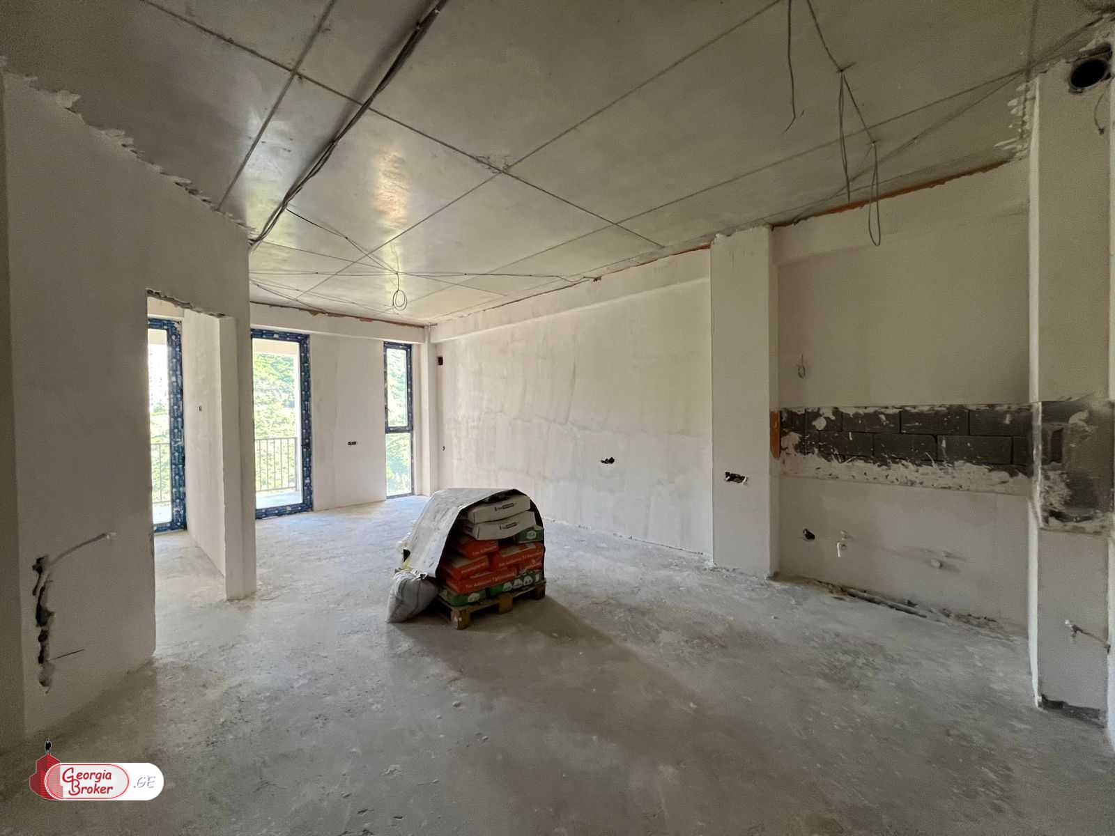 იყიდება ახალი გარემონტებული 2 ოთახიანი ბინა