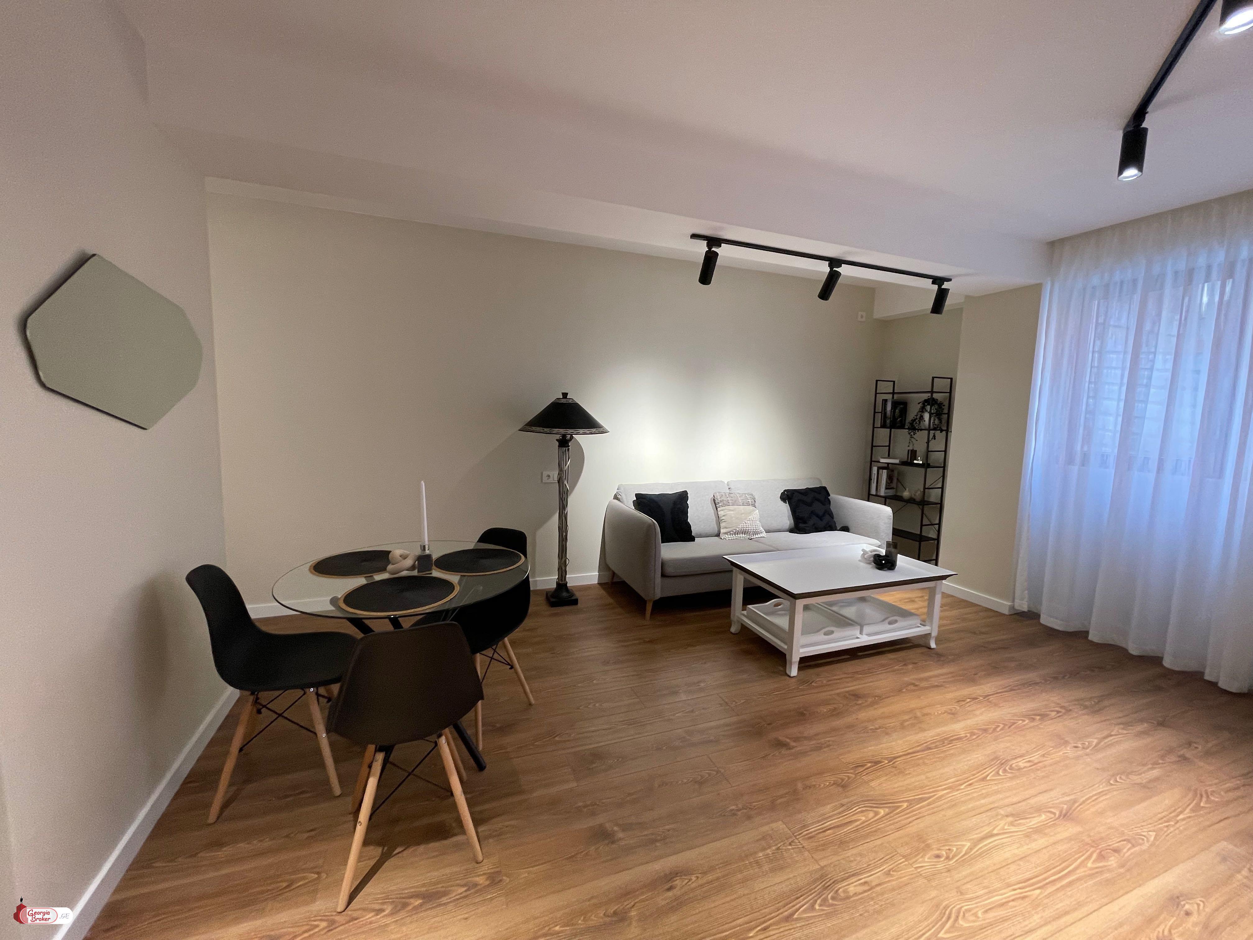 продается квартира с новым ремонтом 2-комнаты