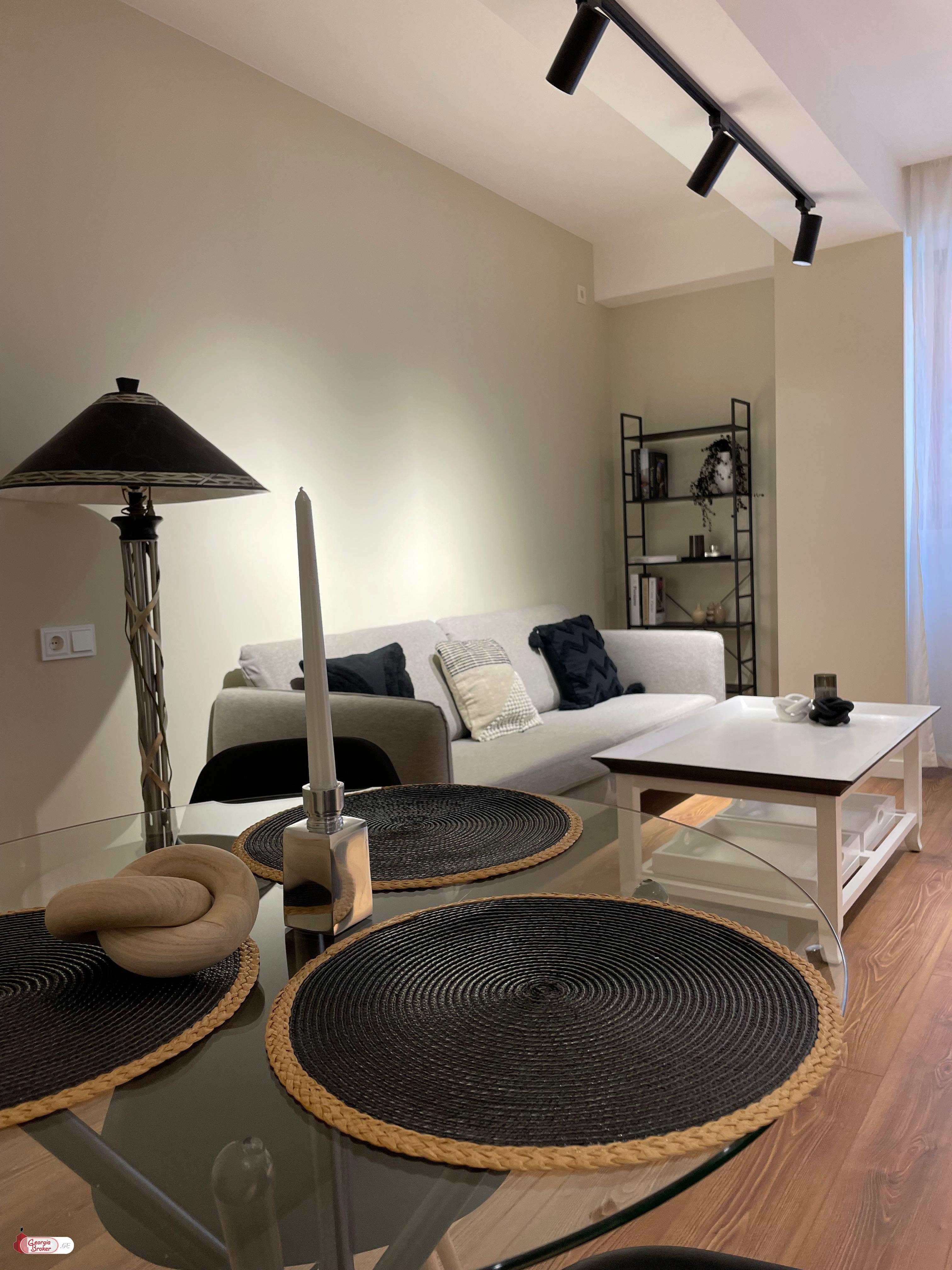 продается квартира с новым ремонтом 2-комнаты