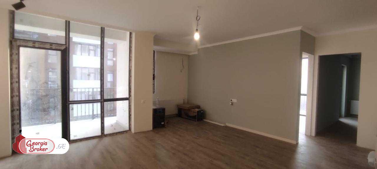 nearly repaired 3-room apartment for sale