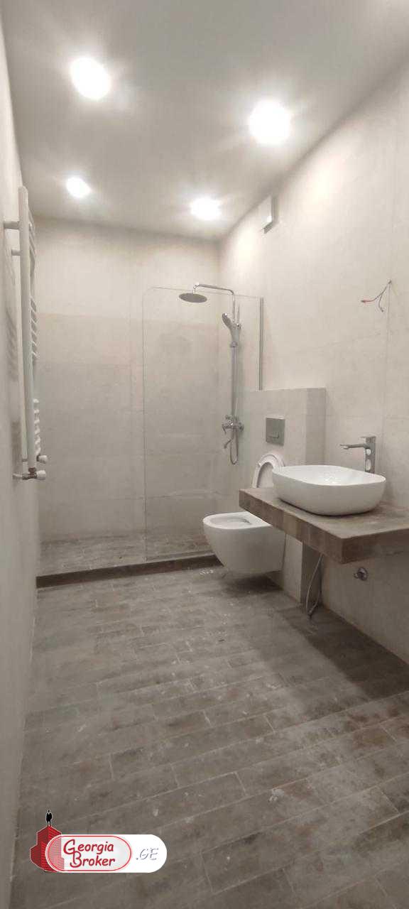 nearly repaired 3-room apartment for sale