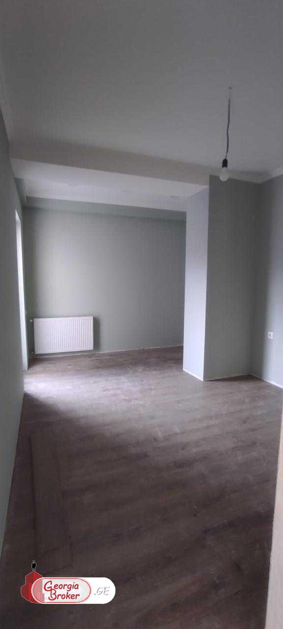 nearly repaired 3-room apartment for sale