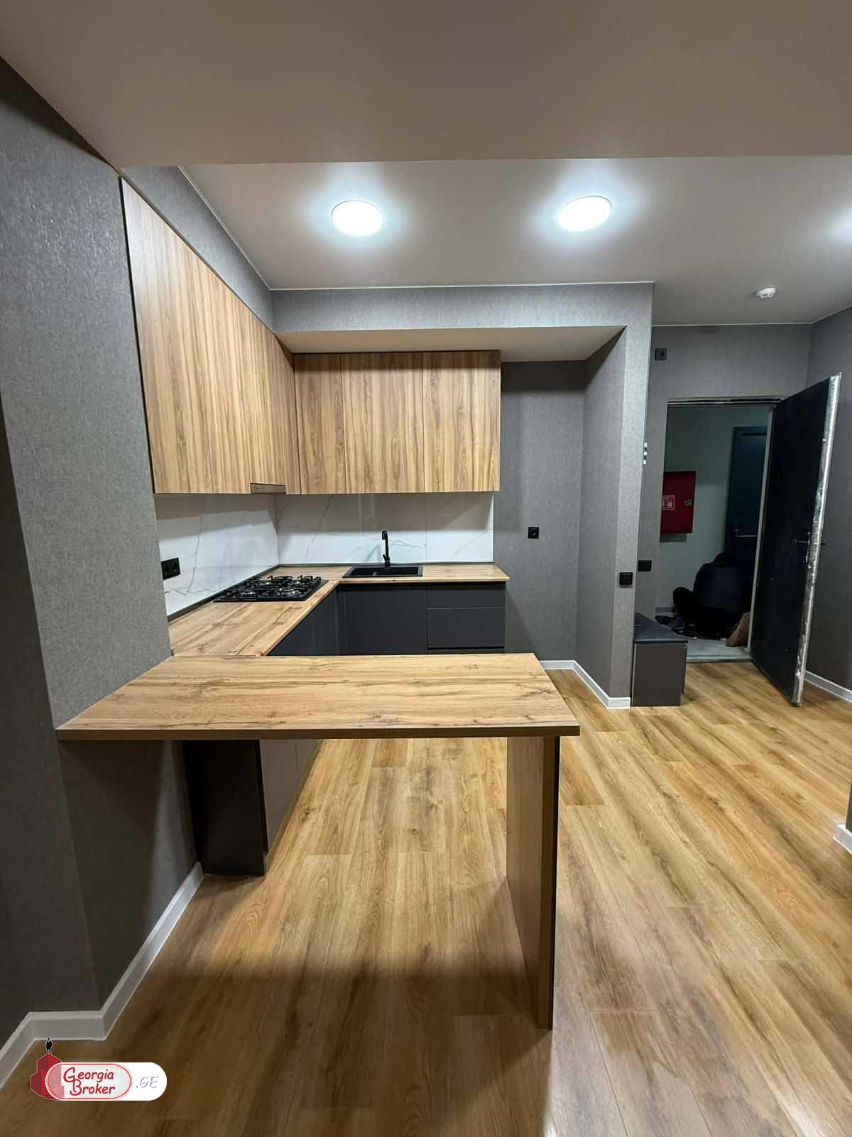 nearly repaired 3-room apartment for sale