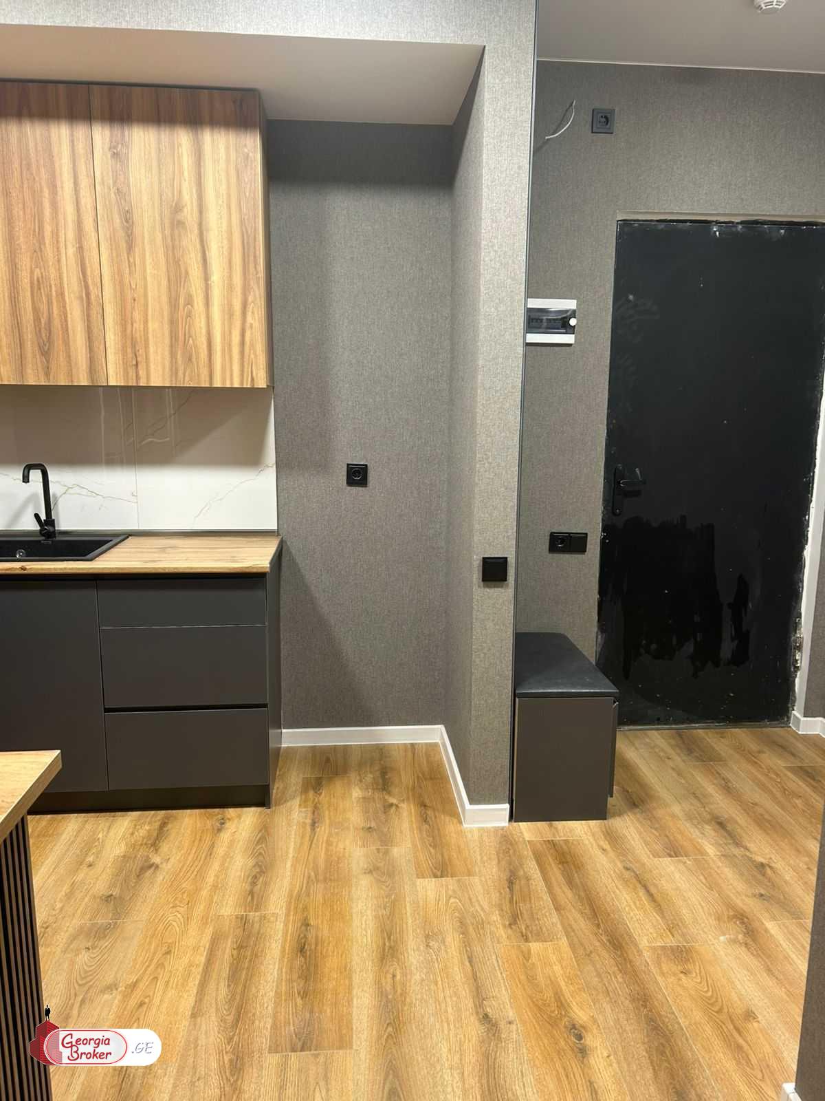 nearly repaired 3-room apartment for sale