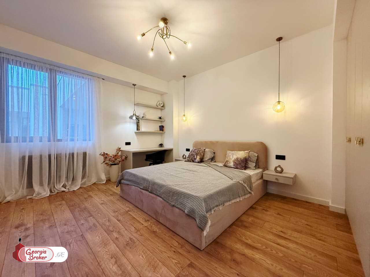 продается квартира с новым ремонтом 2-комнаты