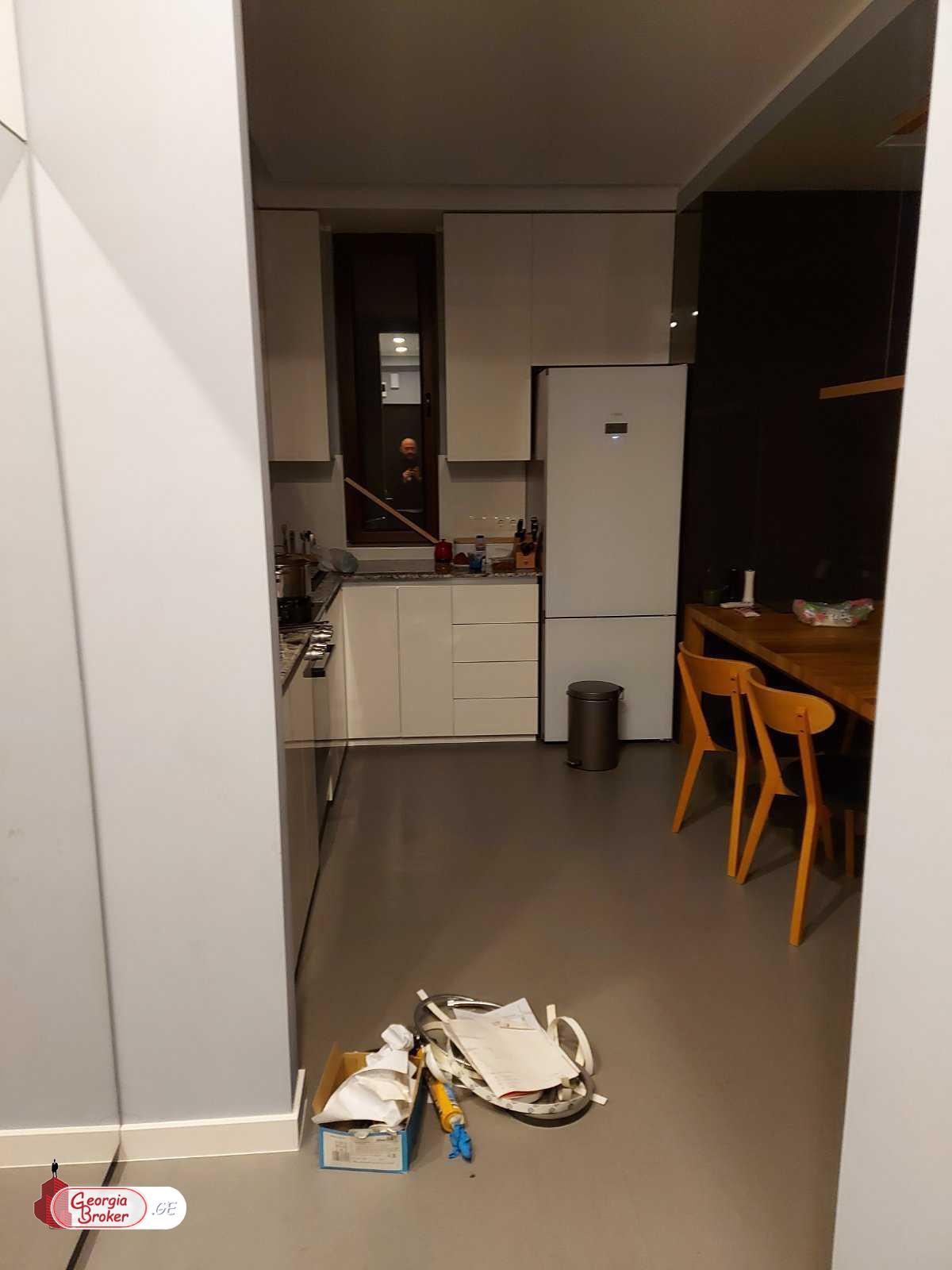 продается квартира с новым ремонтом 2-комнаты