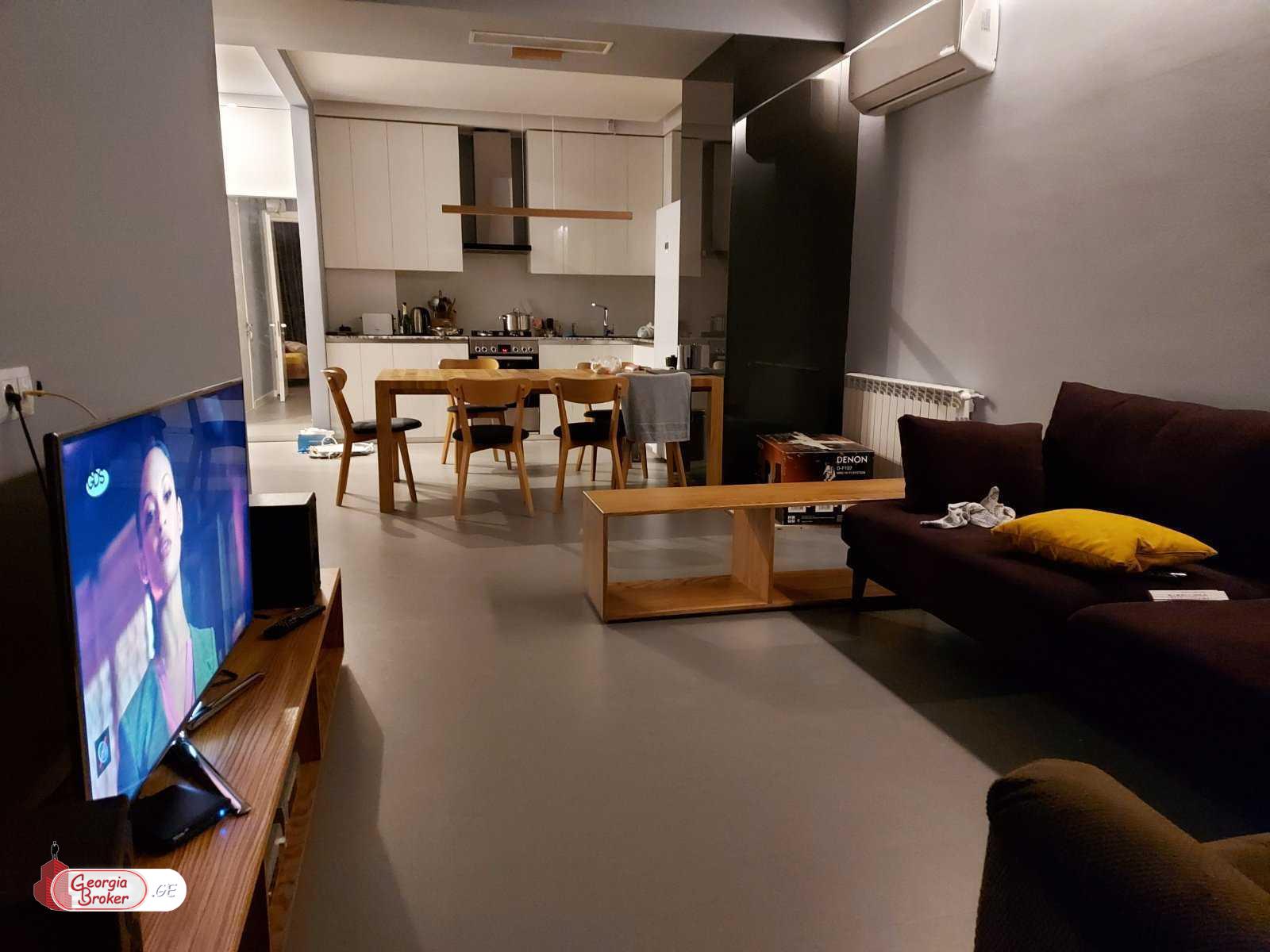 продается квартира с новым ремонтом 2-комнаты