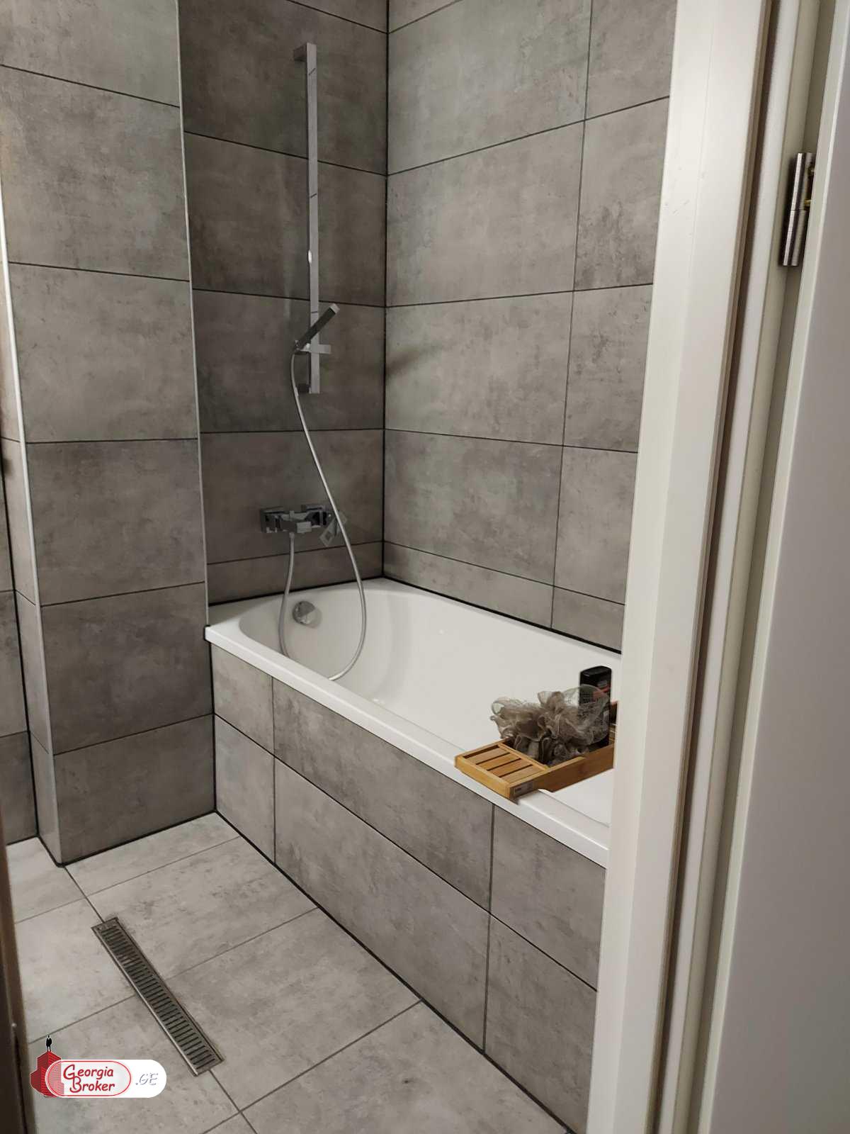 продается квартира с новым ремонтом 2-комнаты