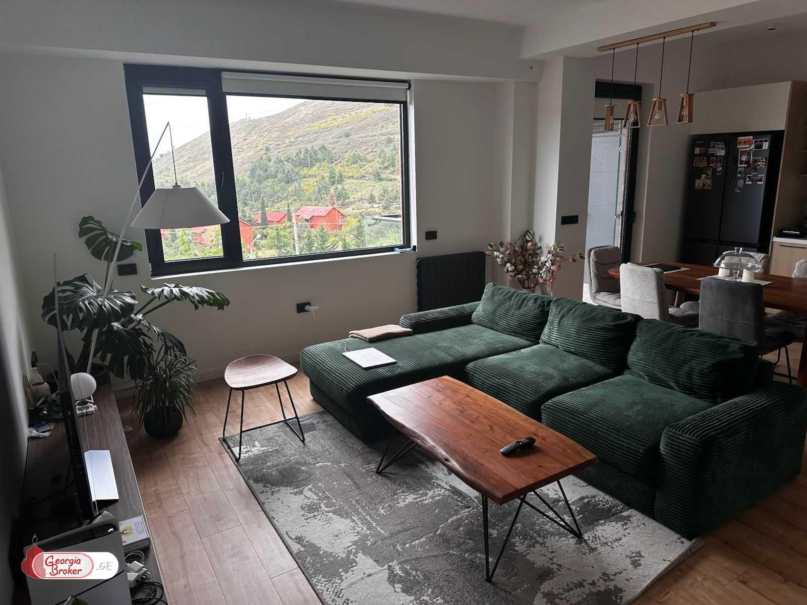 nearly repaired 2-room apartment for sale