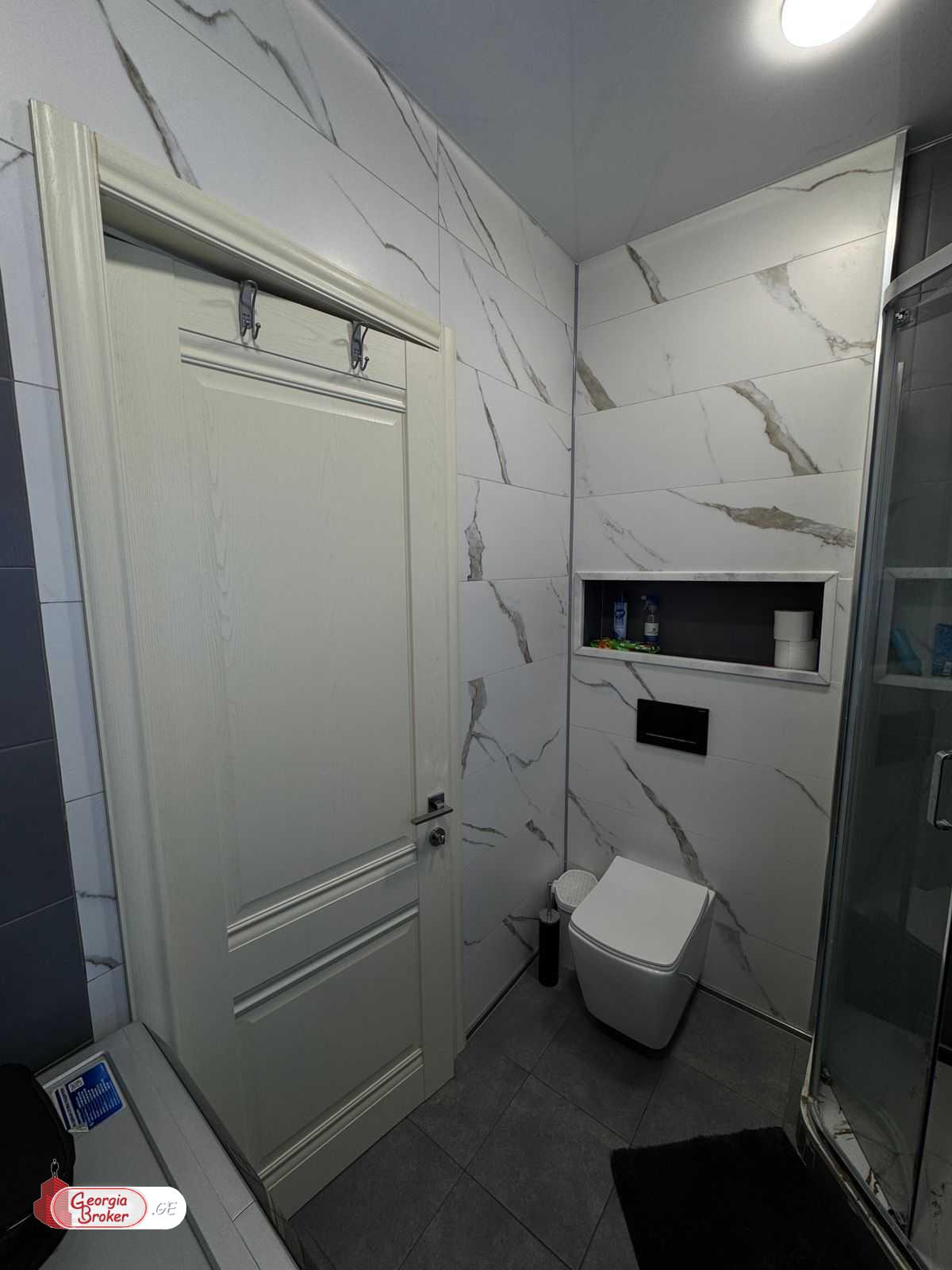 nearly repaired 2-room apartment for sale