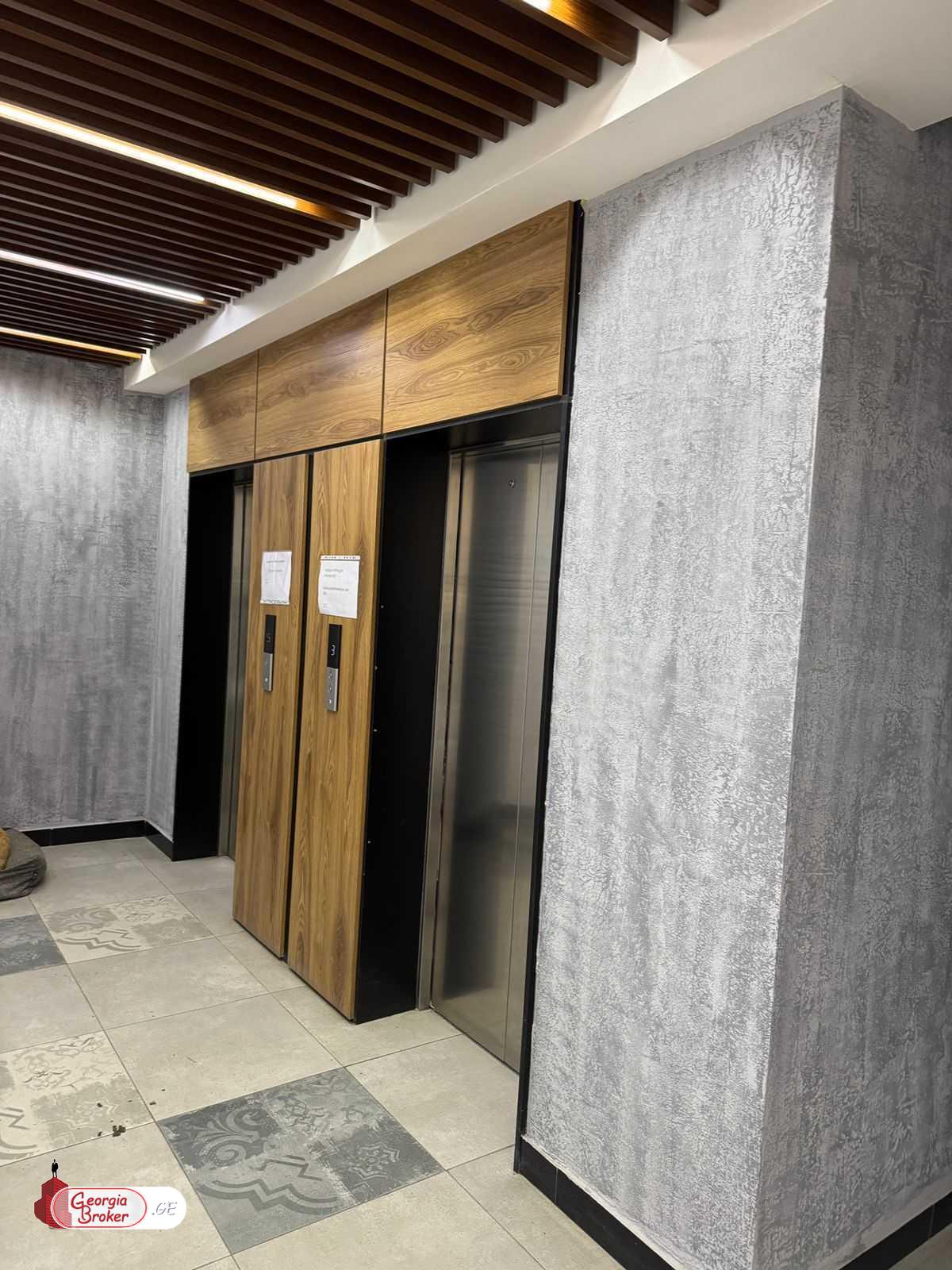 nearly repaired 2-room apartment for sale