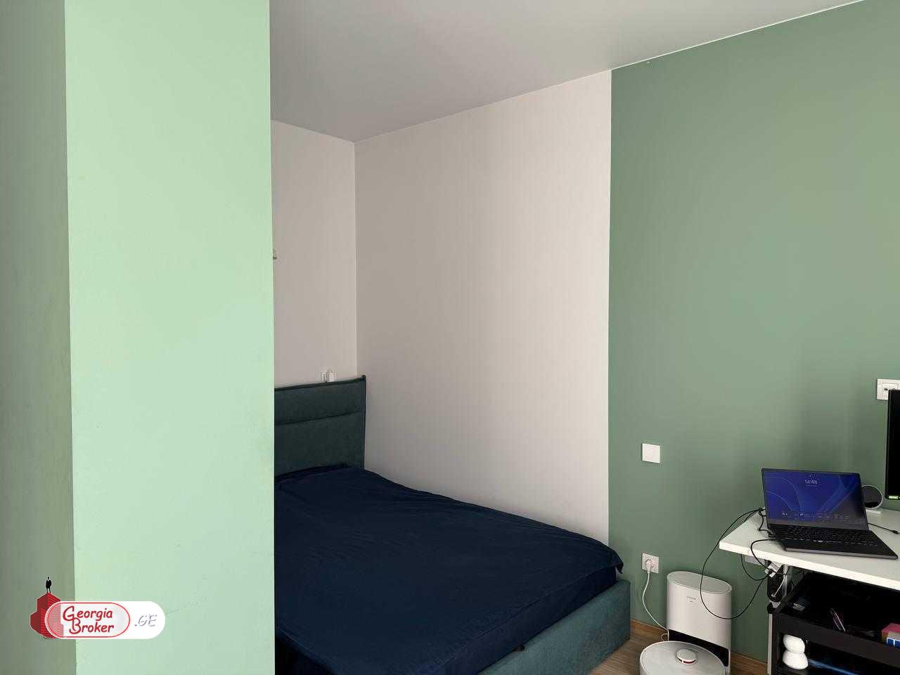 nearly repaired 1-room apartment for sale