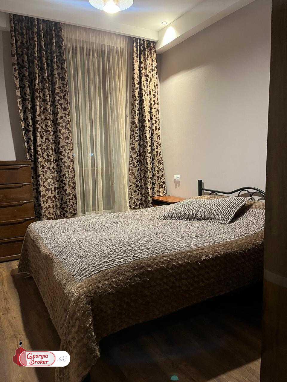 nearly repaired 2-room apartment for sale