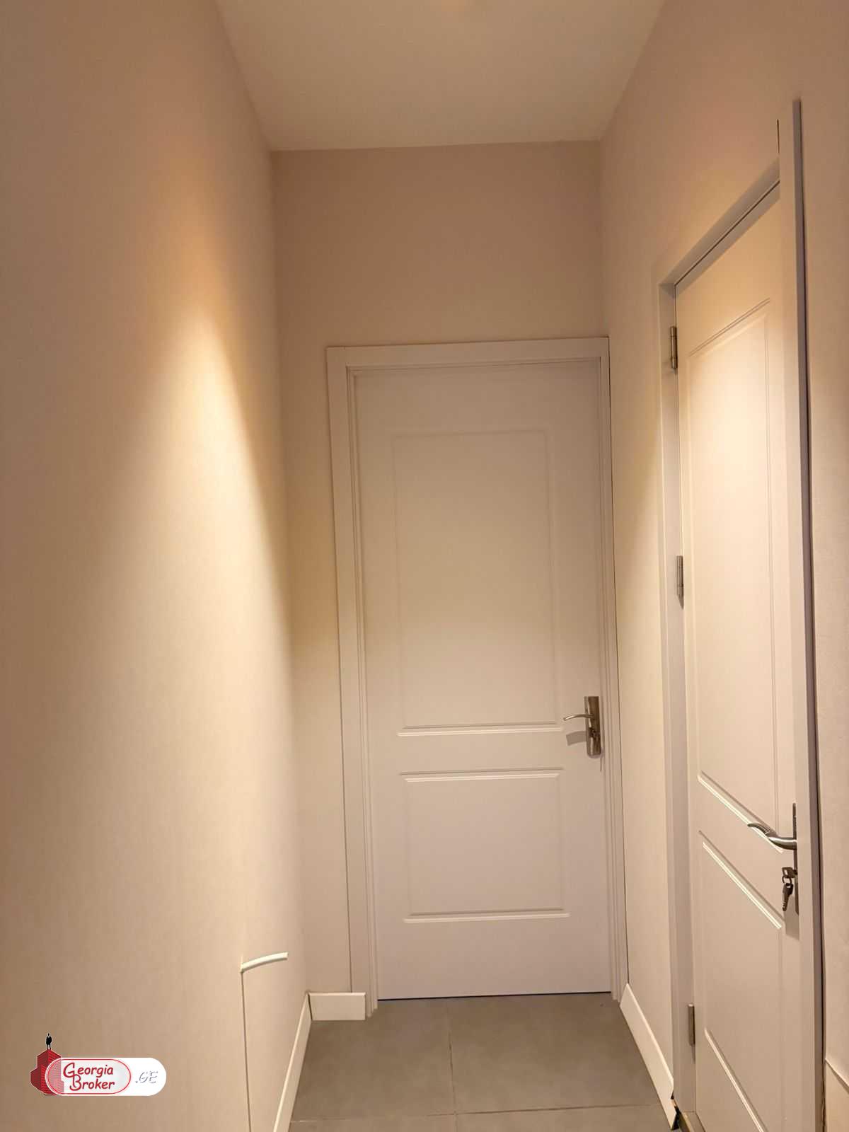 nearly repaired 2-room apartment for sale