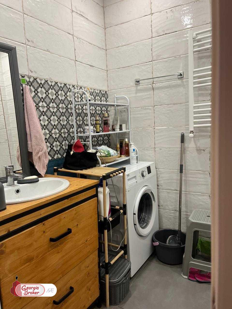 nearly repaired 2-room apartment for sale