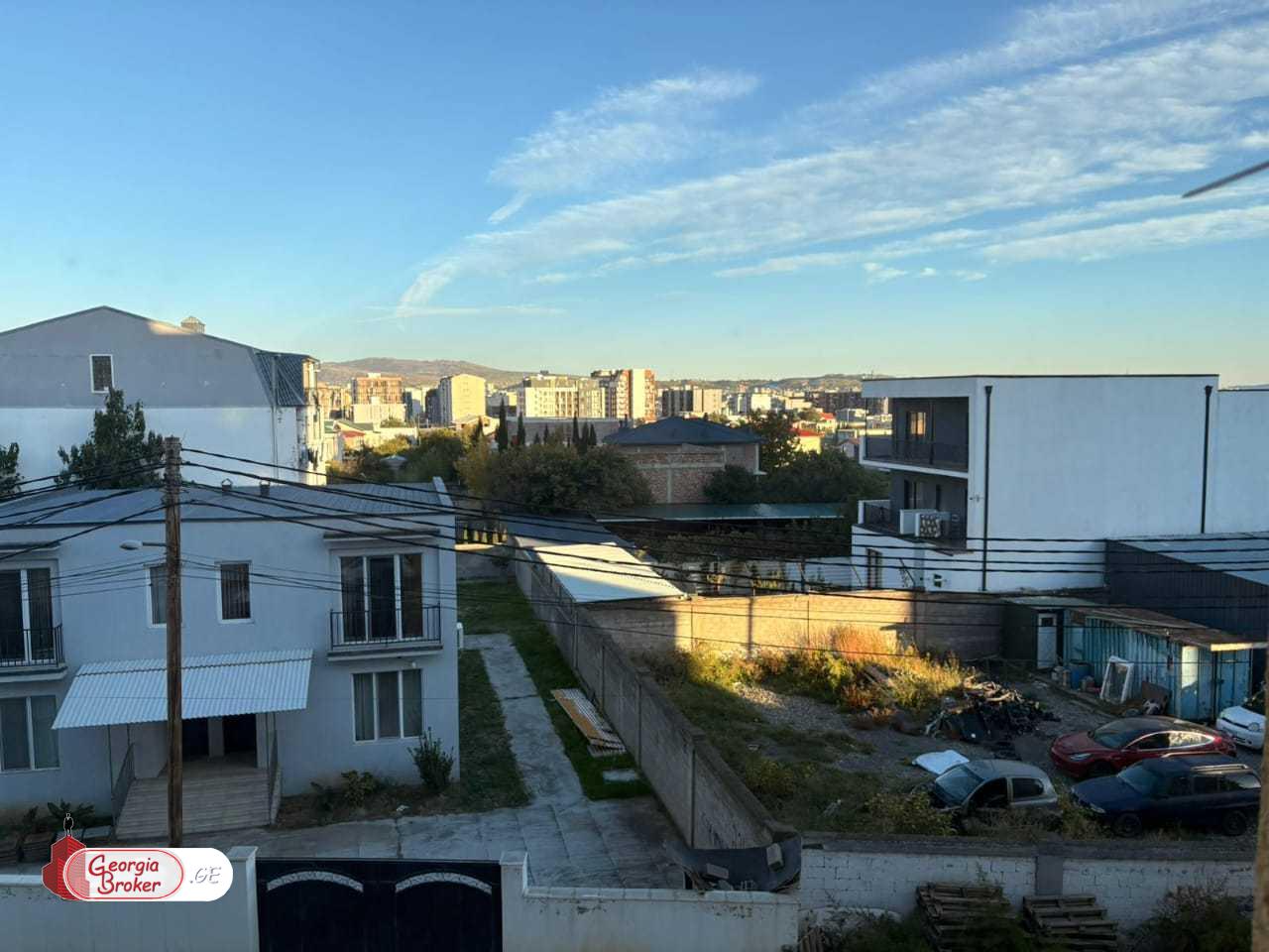 nearly repaired 2-room apartment for sale