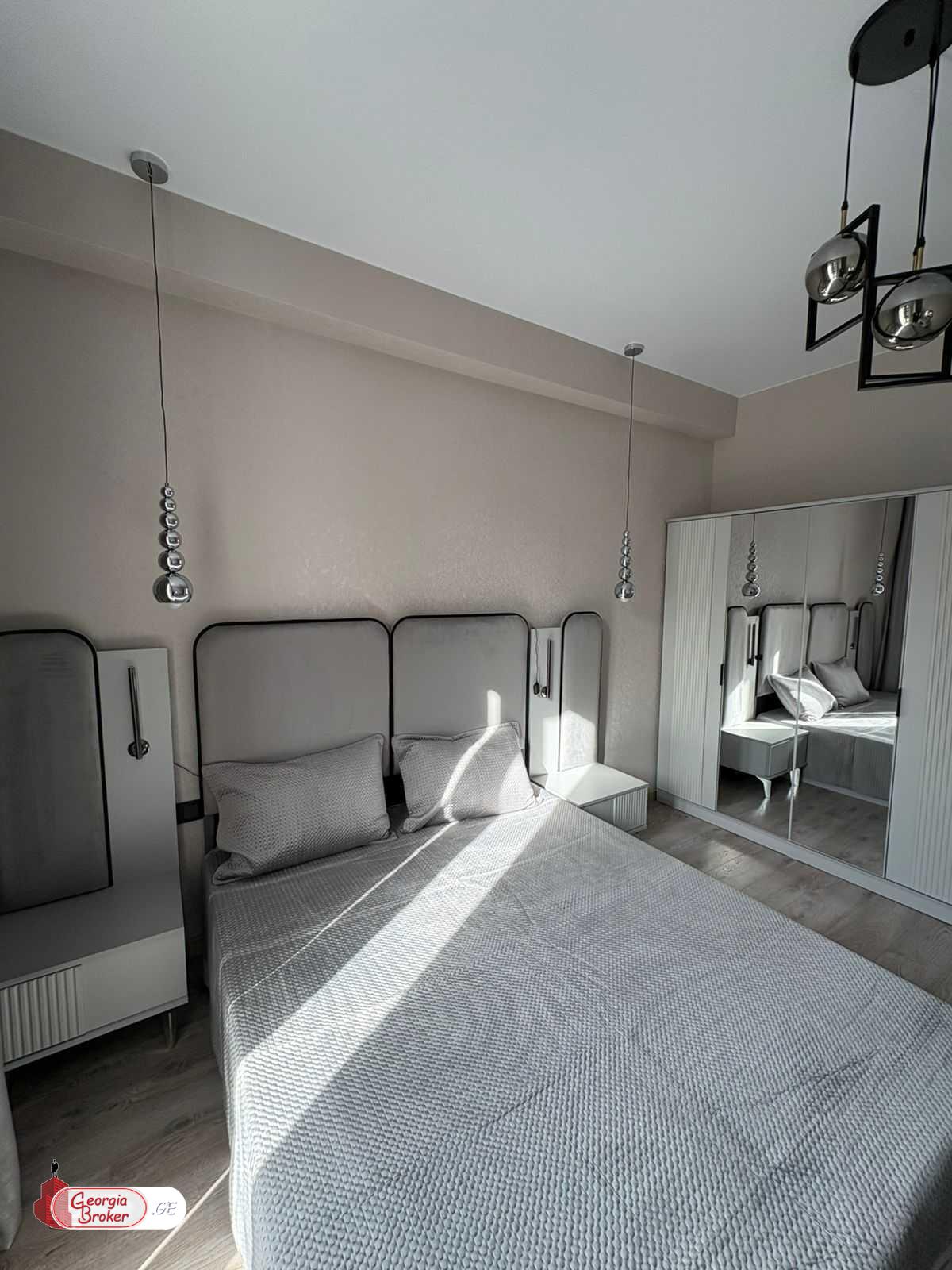 продается квартира с новым ремонтом 2-комнаты