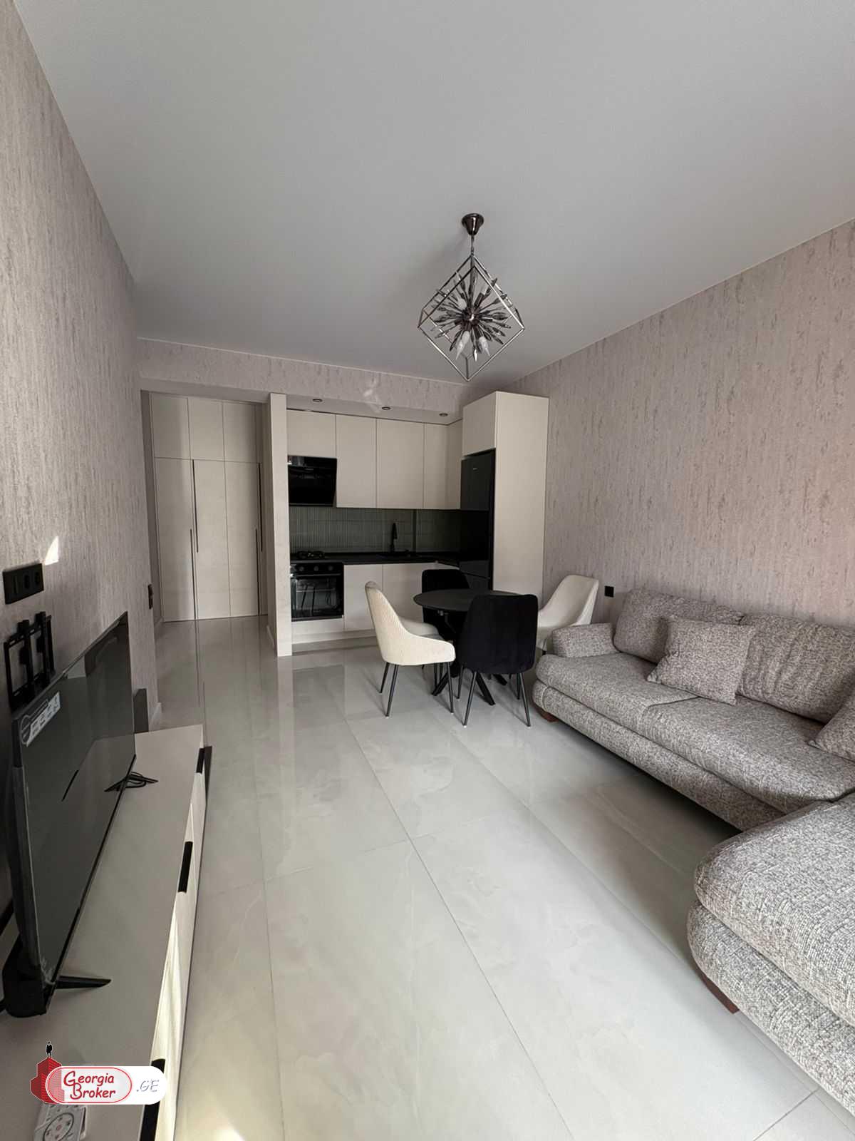 продается квартира с новым ремонтом 2-комнаты