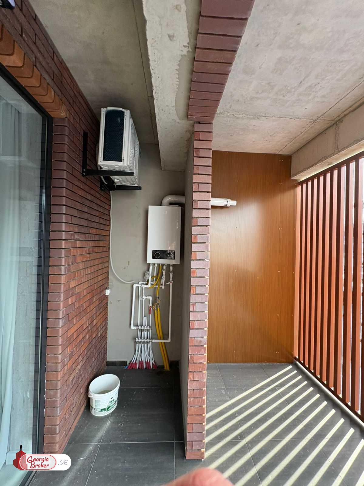 продается квартира с новым ремонтом 2-комнаты