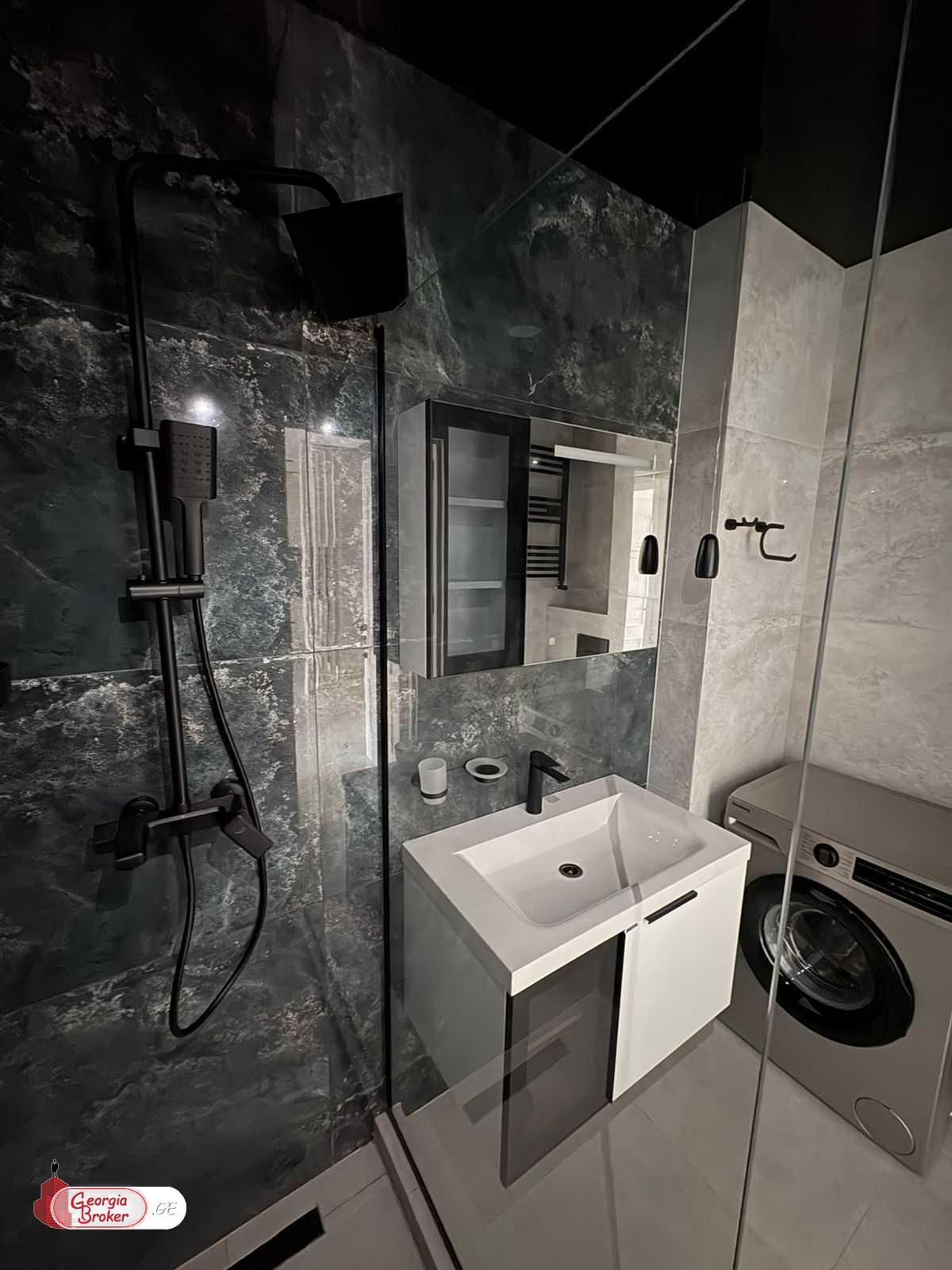 продается квартира с новым ремонтом 2-комнаты