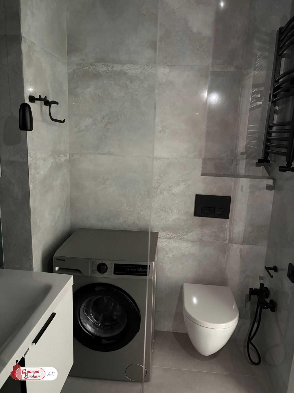 продается квартира с новым ремонтом 2-комнаты