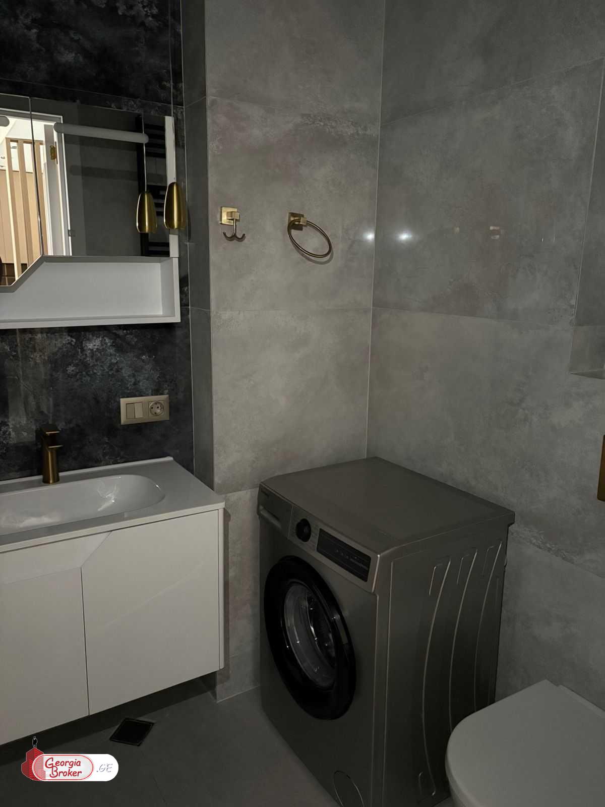 продается квартира с новым ремонтом 2-комнаты