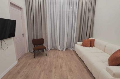 იყიდება ახალი გარემონტებული 2 ოთახიანი ბინა