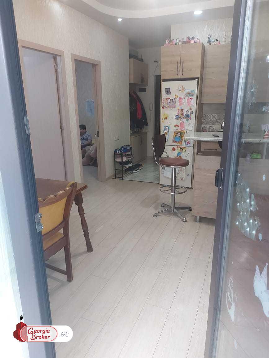 იყიდება ახალი გარემონტებული 3 ოთახიანი ბინა