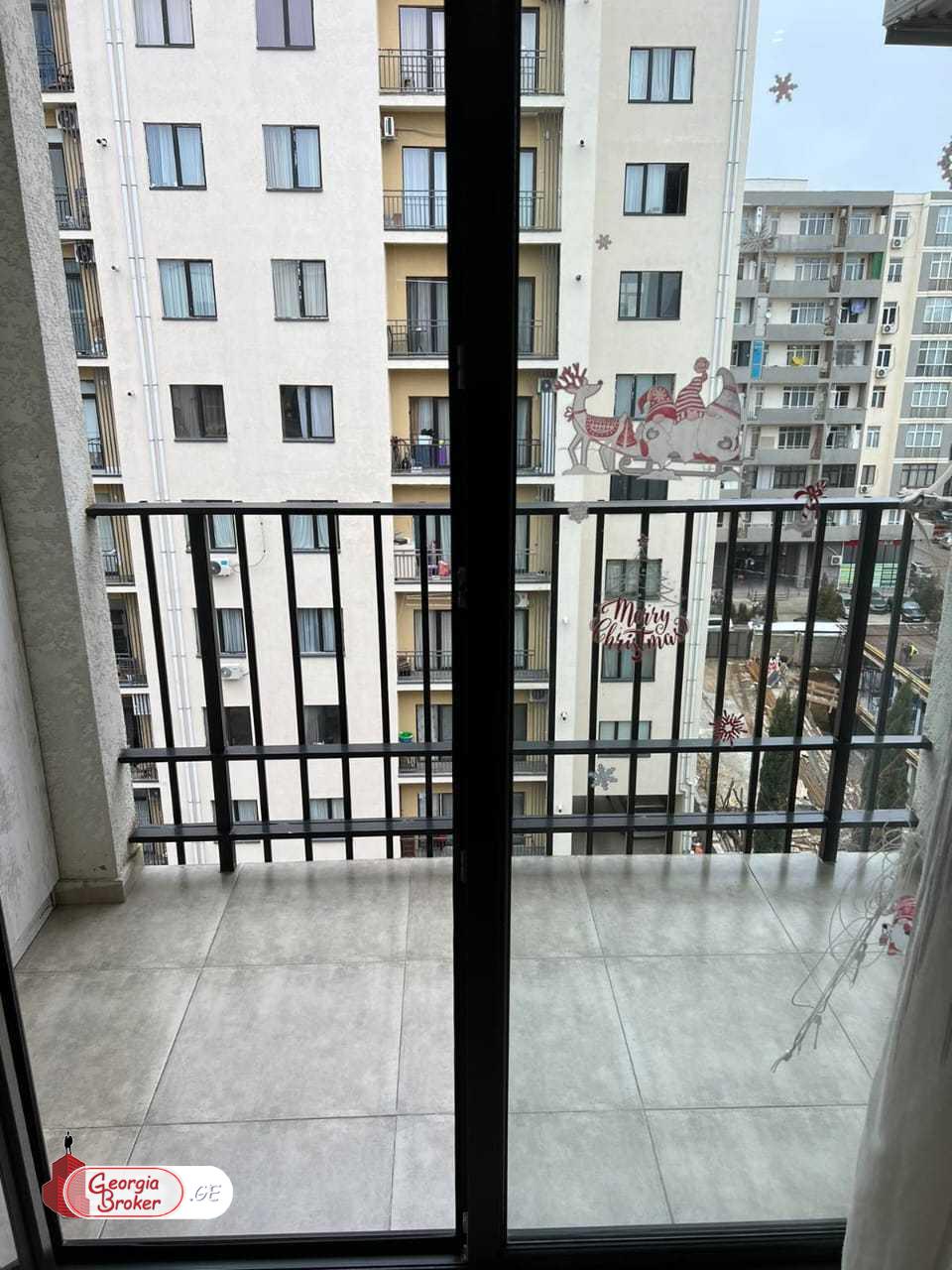 იყიდება ახალი გარემონტებული 3 ოთახიანი ბინა